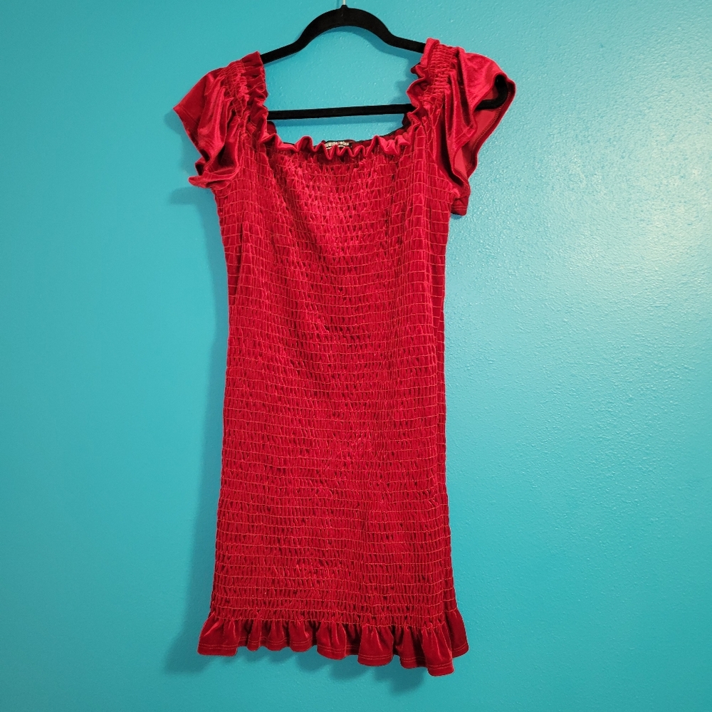 Velvet ruched bodycon dress